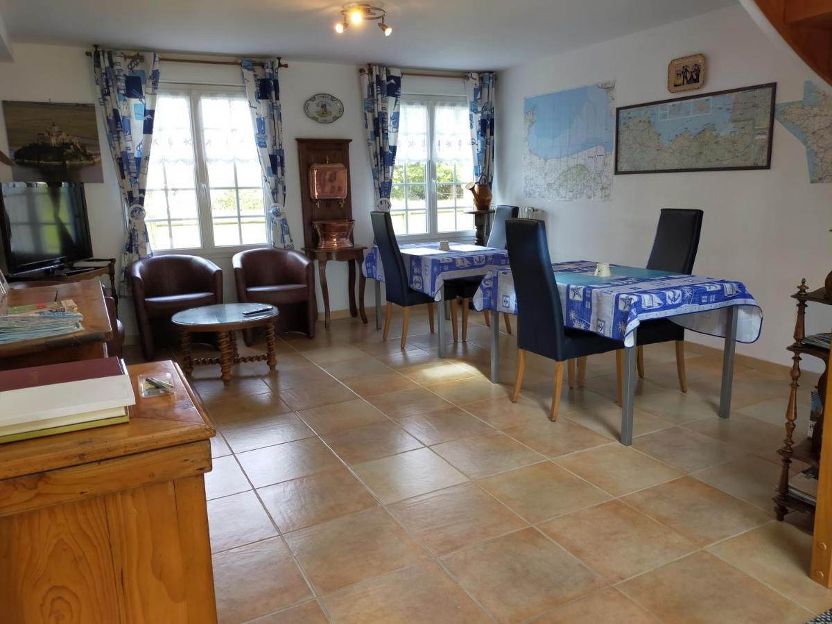 Petit Chatelet Bis Hirel Exteriér fotografie