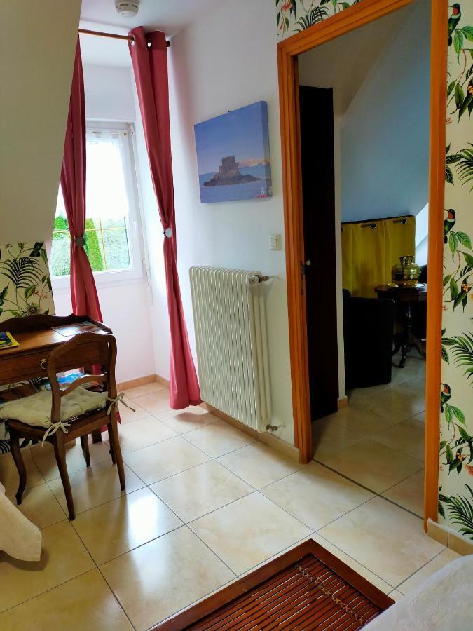 Petit Chatelet Bis Hirel Exteriér fotografie